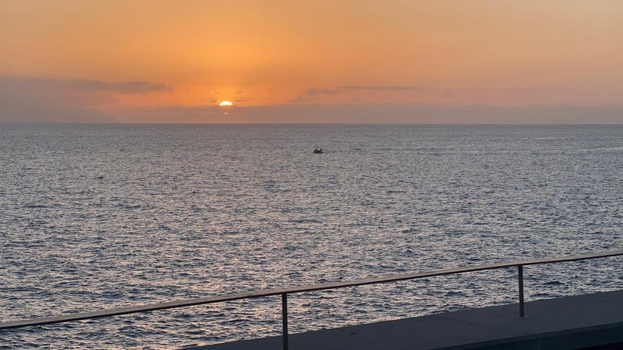 Ocean Garden Sunset Apartment - Heated Swimming Pool Free Wifi 阿德耶 外观 照片