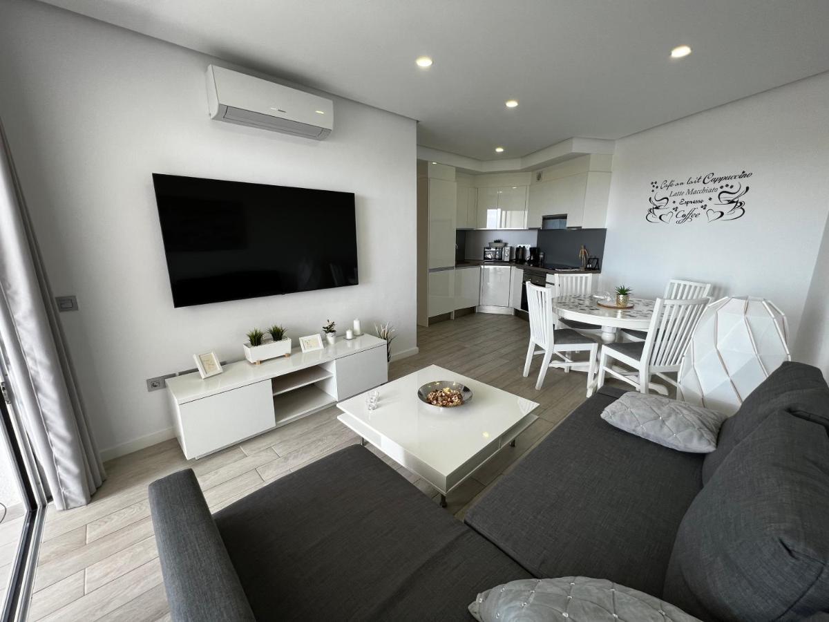 Ocean Garden Sunset Apartment - Heated Swimming Pool Free Wifi 阿德耶 外观 照片