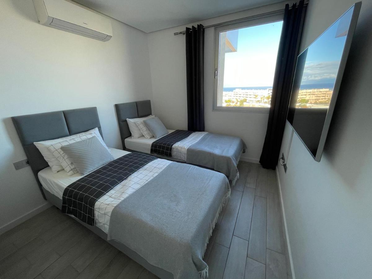 Ocean Garden Sunset Apartment - Heated Swimming Pool Free Wifi 阿德耶 外观 照片